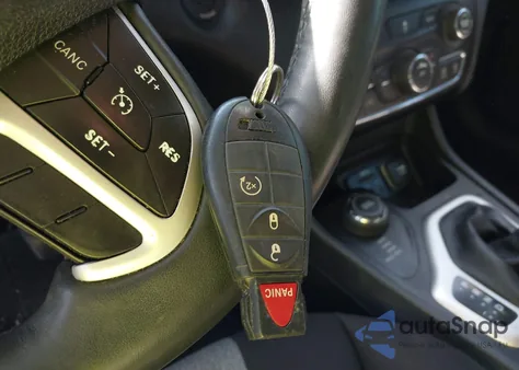 2014 Jeep Cherokee Sport z USA, uszkodzony, nr VIN 1C4PJMAB4EW317559